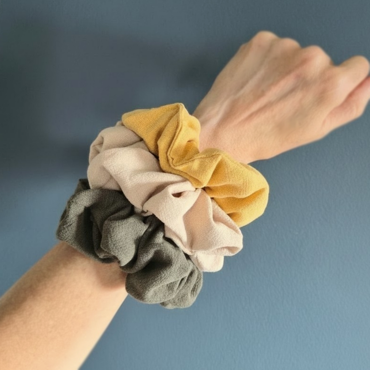 Natural Fibre Scrunchie
