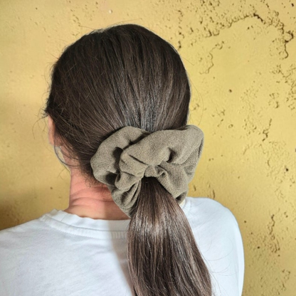 Natural Fibre Scrunchie